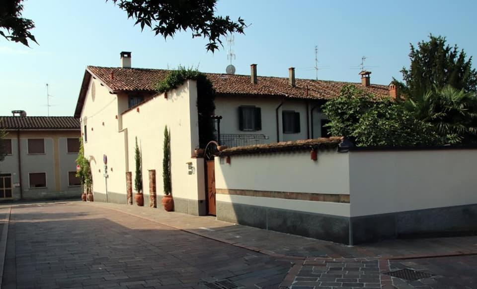 1906 * San Martino in Strada